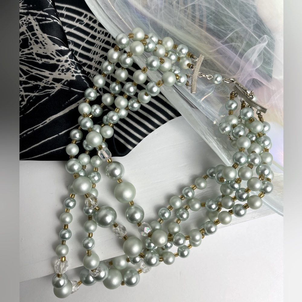 Mint green pearl choker necklace